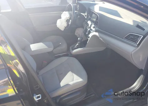 2017 Hyundai Elantra Se z USA, uszkodzony, nr VIN 5NPD84LF6HH065211